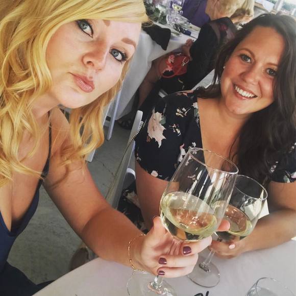 Meet your Posher, Kayla - Picture 1 of 1